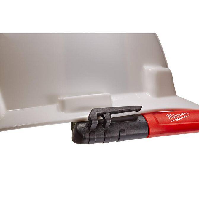 MWKMILWAUKEE48223102