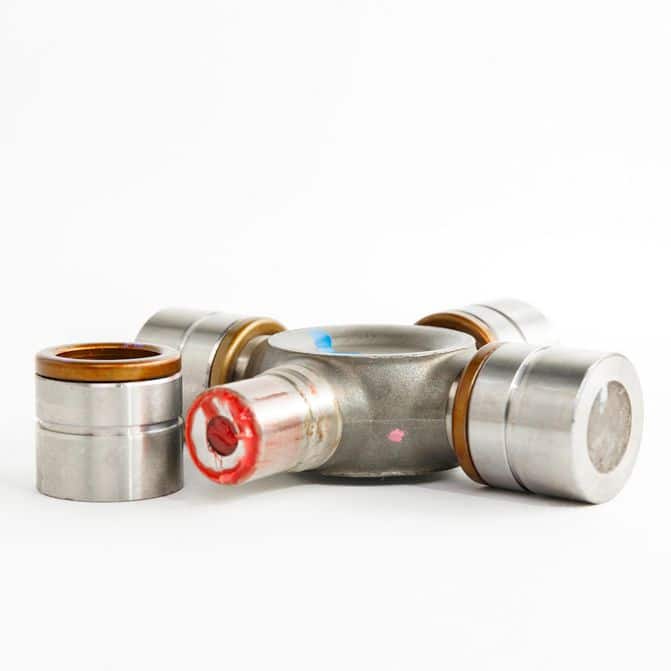 AZQAMERICAN AXLE AND MANUFACTURING74081555