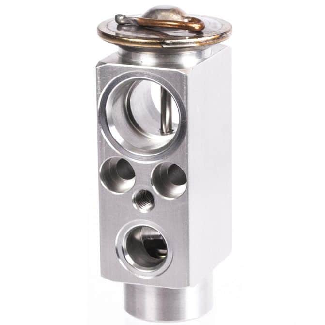 DENSO-A/C Expansion Valve 4752028 | FleetPride